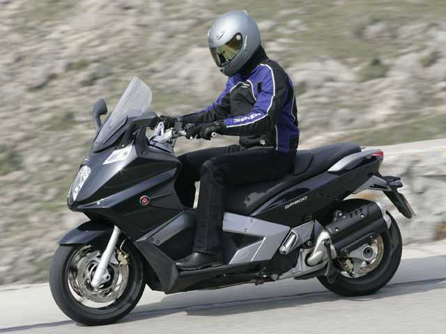 Мотоцикл gilera gp 800 2007: рассмотрим тщательно