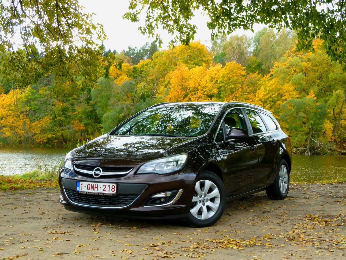 На что обратить внимание при покупке opel astra j с пробегом