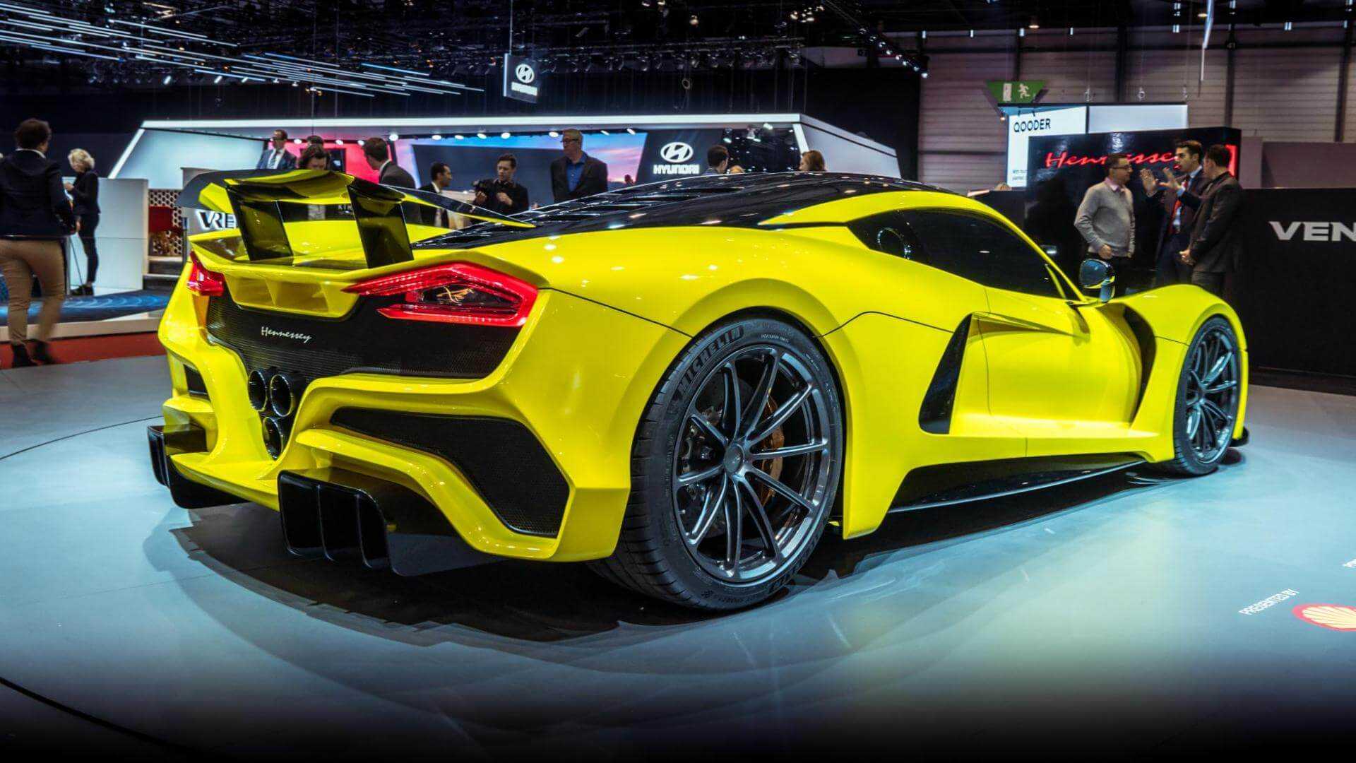 Машина Hennessey Venom f5
